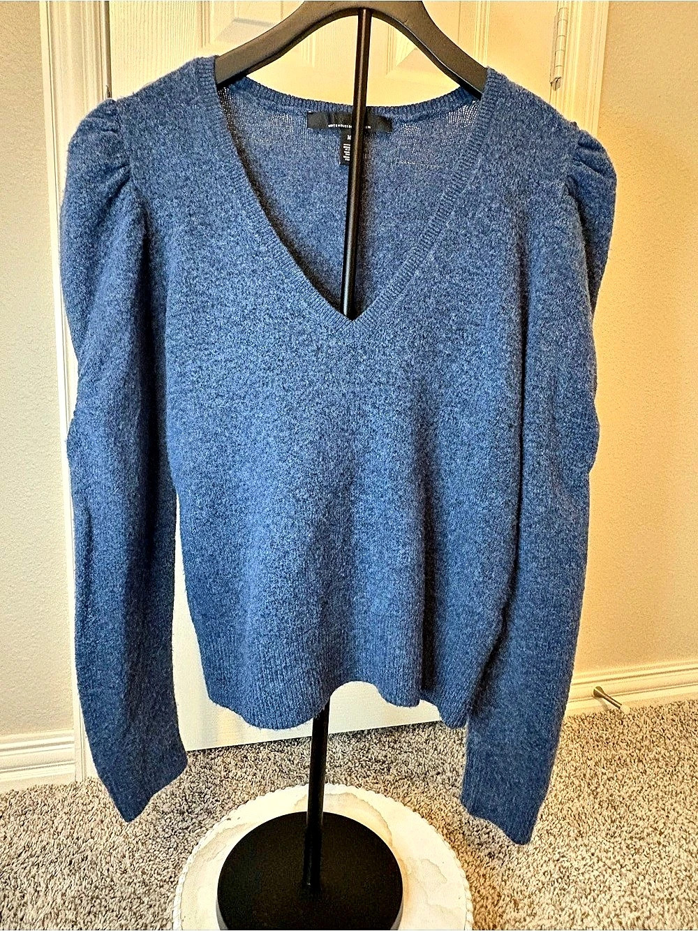 White House Black Market Blue V-Neck Puff Sleeve Sweater Size Medium